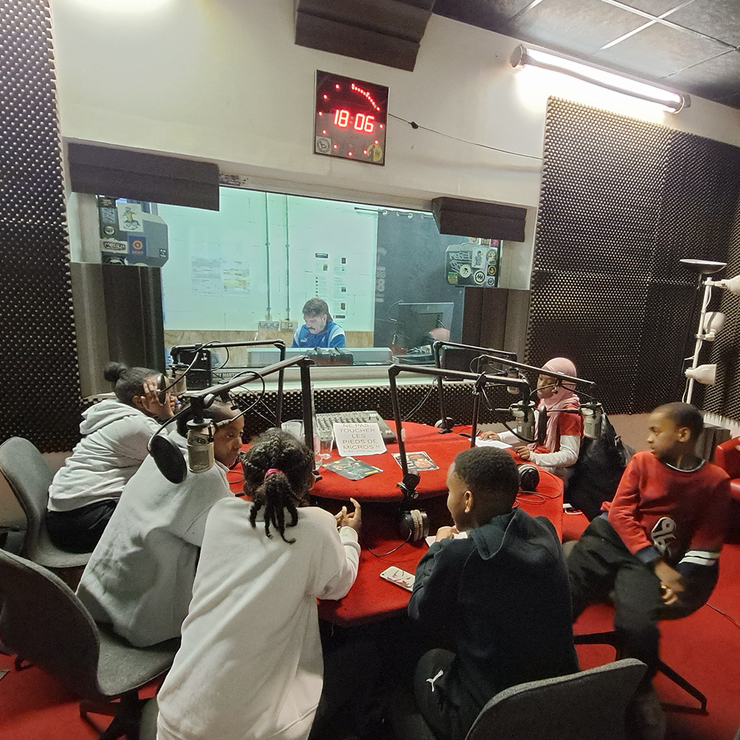 PLATEAU RADIO GRENOUILLE x AMI